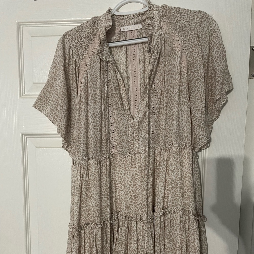 Karlie smocked mini dress leopard print size large